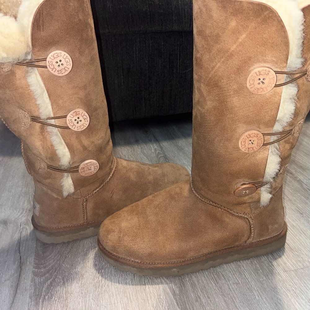 AUTHENTIC UGG BOOTS  SZ 11